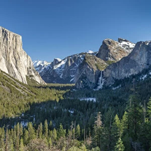 Yosemite Valley from Tunnel View, Yosemite National Park, California, USA