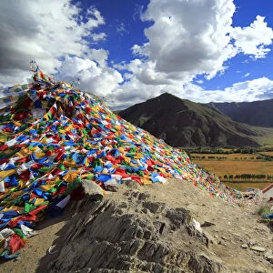 Yumbu Lakhang (Yungbulakang Palace), Lhoka (Shannan) Prefecture, Tibet, China