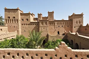 Images Dated 2nd July 2014: The 17th century Amerhidil kasbah, Skoura. Morocco