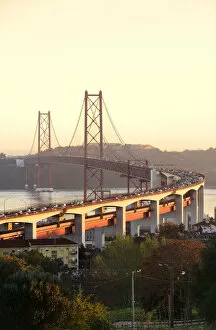 Images Dated 18th January 2017: 25 de April bridge (similar to the Golden Gate bridge) across the Tagus river, in