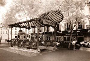 Abbesses Metro