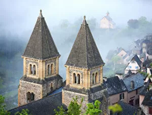 Images Dated 2nd May 2017: Abbey church of Saint Foy in morning mist, Conques, Aveyron, Languedoc-Roussillon