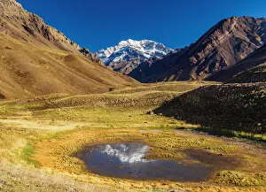 Images Dated 29th September 2017: Aconcagua Mountain, Horcones Valley, Aconcagua Provincial Park, Central Andes, Mendoza