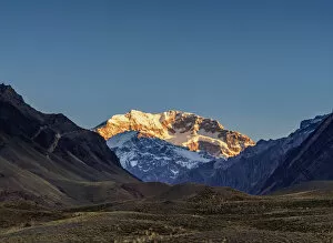Images Dated 29th September 2017: Aconcagua Mountain, sunrise, Aconcagua Provincial Park, Central Andes, Mendoza Province