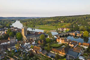 Images Dated 6th May 2020: Aerial shot of Henley-on-Thames, Oxfordshire, England