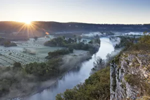 Images Dated 22nd December 2017: Aerial view of the Dordogne Valley & Dordogne river on a misty morning in autumn