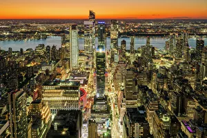 Images Dated 28th September 2022: Aerial view of Hudson Yards and Midtown Manhattan skyline at sunset, New York, USA