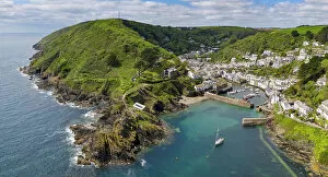 Images Dated 5th July 2022: Aerial view of the picturesque Cornish harbour fishing village Polperro, Cornwall, England