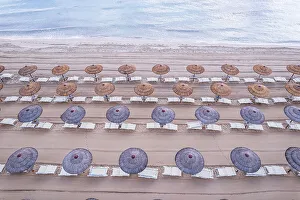 Siracusa Prints: Aerial view of tidy beach umbrella seen from above