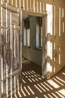 Images Dated 25th January 2017: Africa, Namibia, Kolmanskop. inside one of the abandoned buildings