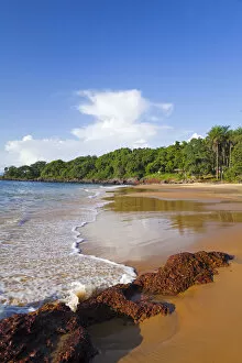 Images Dated 6th March 2012: Africa, Sierra Leone, Freetown Peninsula, Banana Islands, Big Sand Beach