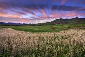 Africa, Southern Africa, Maseru District, Lesotho, sunrise near Semonkong
