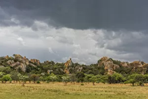 Images Dated 29th November 2017: Africa, Zimbabwe, Bulawayo. Matobo Hills National Park. granite rock formations
