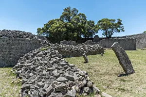 Images Dated 29th November 2017: Africa, Zimbabwe, Maswingo. Great Zimbabwe, the great enclosure
