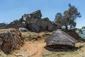 Archeologic Prints: Africa, Zimbabwe, Maswingo. The hillsite fortress of Great Zimbabwe
