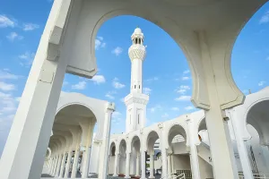 Mosque Prints: Al Rahmah Mosque, Jeddah Corniche, Jeddah, Makkah Province, Saudi Arabia