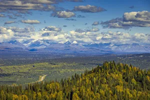 Alaska Range seen from K esugi Ridge Trail, Denali State Park