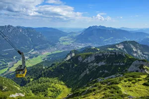 Images Dated 18th September 2018: Alpspitze cable car, Garmisch-Partenkirchen, Bavaria, Germany