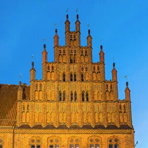 Images Dated 20th July 2022: Altes Rathaus Hannover (Old Town Hall), Hannover, Lower Saxony, Germany