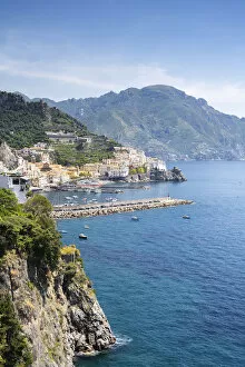 Images Dated 22nd April 2022: Amalfi, Amalfi Coast, Campania, Italy