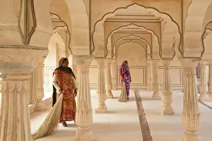 Women Gallery: Amber fort, city of Jaipur, Rajasthan, India