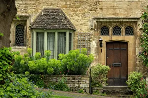 Gloucestershire Prints: Ancient house front in the Cotswolds town of Burford