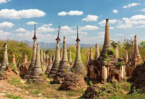 Shan State Prints: Ancient pagodas at Indein village
