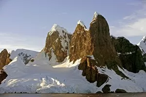 Images Dated 4th February 2009: Antarctica, Booth Island, Lemaire Channel