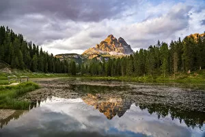Images Dated 16th October 2019: Antorno Lake in the italian dolomites alps, Italy. Tre Cime di Lavaredo reflecting