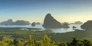 Images Dated 19th March 2020: Ao Phang-nga National Park at sunrise, Phang Nga Province, Thailand