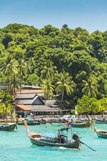 Ao Ton Sai Beach, Ko Phi Phi Don, Krabi Province, Thailand
