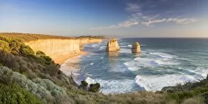 Images Dated 22nd December 2015: Twelve Apostles, Port Campbell National Park, Great Ocean Road, Victoria, Australia