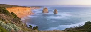 Images Dated 22nd December 2015: Twelve Apostles, Port Campbell National Park, Great Ocean Road, Victoria, Australia