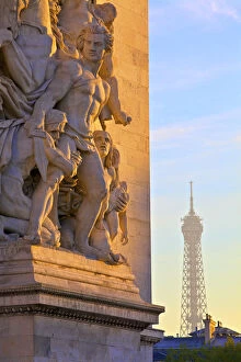 Images Dated 21st January 2014: Arc De Triomphe With Eiffel Tower In The Background, Paris, France, Western Europe