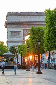 Images Dated 20th June 2023: Arc De Triomphe at Sunset, Paris, France