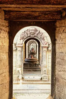 Arches at Pashupatinath Temple, (Unesco World Heritage Site), Bagmati River, Kathmandu Valley, Nepal, Asia