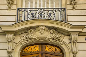 Architectural detail, 7th arrondissement, Paris, France