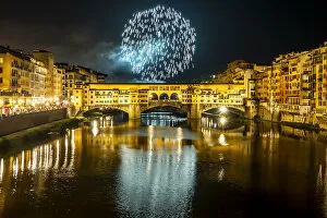 Images Dated 3rd October 2016: architecture arno bridge building display europe