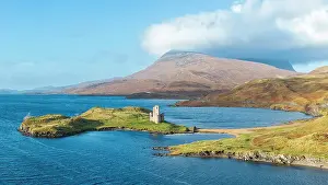 Sutherland Prints: Ardvreck Castle, a ruined 16th Century castle on the shores of Loch Assynt
