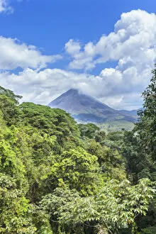 Images Dated 25th June 2019: Arenal volcano, La Fortuna, Alajuela Province, Costa Rica
