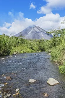 Images Dated 25th June 2019: Arenal volcano, La Fortuna, Alajuela Province, Costa Rica