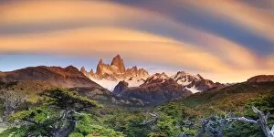 Images Dated 24th March 2014: Argentina, Patagonia, El Chalten, Los Glaciares National Park, Cerro Fitzroy Peak