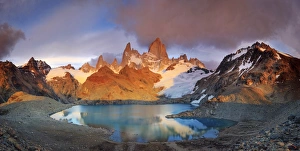 Argentina, Patagonia, El Chalten, Los Glaciares National Park, Cerro Fitzroy Peak