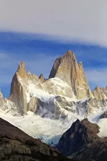 Images Dated 10th October 2014: Argentina, Patagonia, El Chalten, Los Glaciares National Park, Cerro Fitzroy Peak