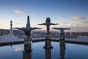 Armenia, Yerevan, Cascade, Statues of divers