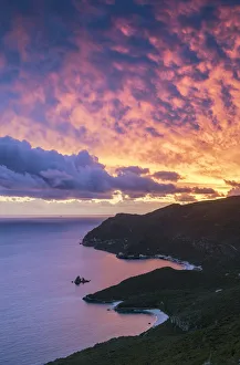 Images Dated 18th January 2017: Arrabida Nature Park and the Atlantic Ocean at sunset. Setubal, Portugal