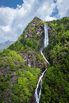 Highest Prints: artificial waterfall of Fondra