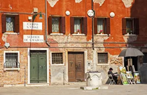 Artist on the Campo San Vidal, Venice, Veneto, Italy