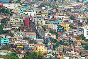 Republic Of Chile Gallery: Ascensor Monjas amongst colorful houses, Cerro Monjas, Valparaiso, Valparaiso Province