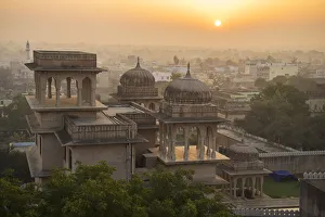 Asia, India, Rajasthan, Mandawa, sunset of city